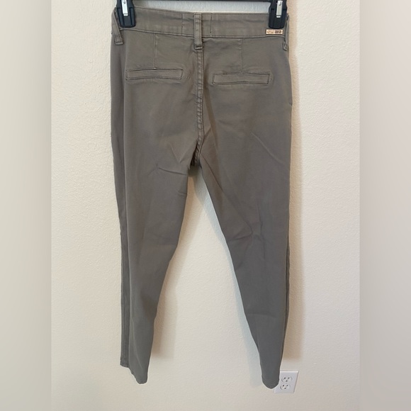 Buckle green khaki pant woman’s size 25 - Picture 2 of 4